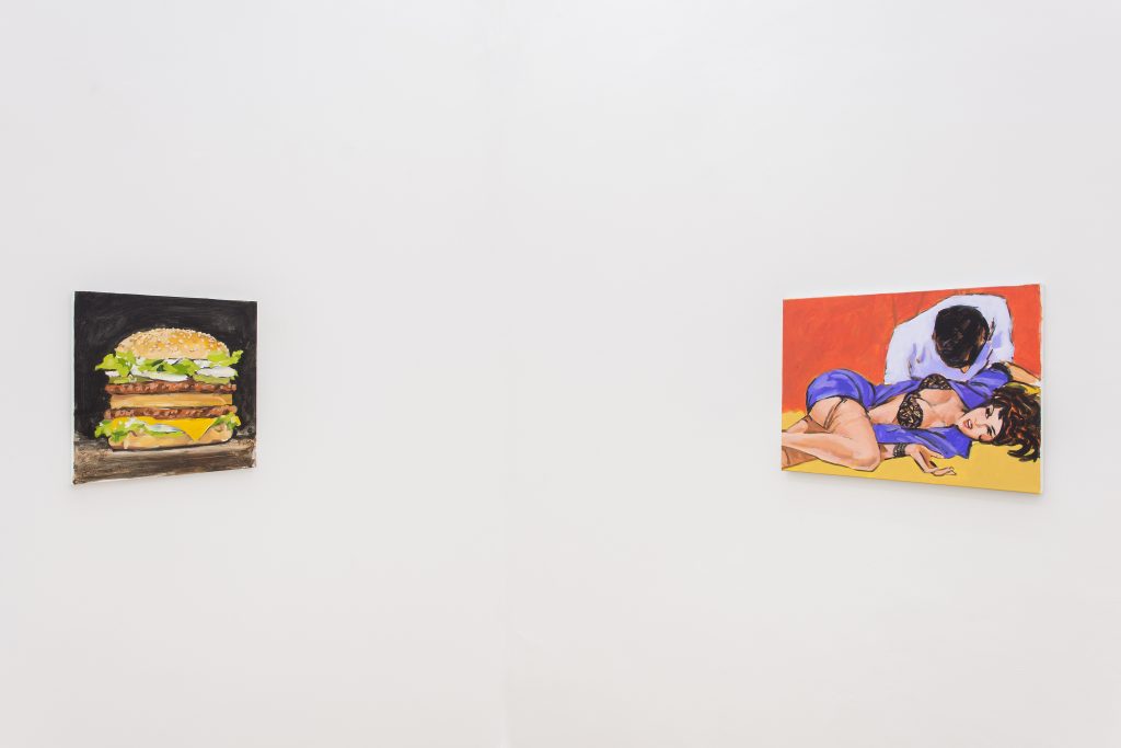 Walter Robinson, 'Big King 1,99E por tiempo limitado', acrylic on canvas, 41x41cm, 2016; 'Motel Marriage', acrylic on Linen, 46x61cm, 2015. Hugard & Vanoverschelde Photography © Courtesy Stems Gallery.