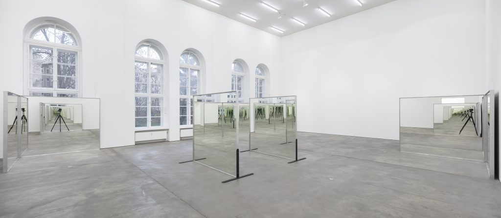 Robert Morris, Untitled (Williams Mirrors), 1976-77 12 mirrors, 231,4 x 244 cm (each), 91 x 96 inches (each) Installation view, Robert Morris, 'REFRACTIONS'. Sprüth Magers, Berlin, November 22 - Januar 14, 2017. © Robert Morris / VG-Bildkunst, Bonn 2016. Courtesy Sprüth Magers